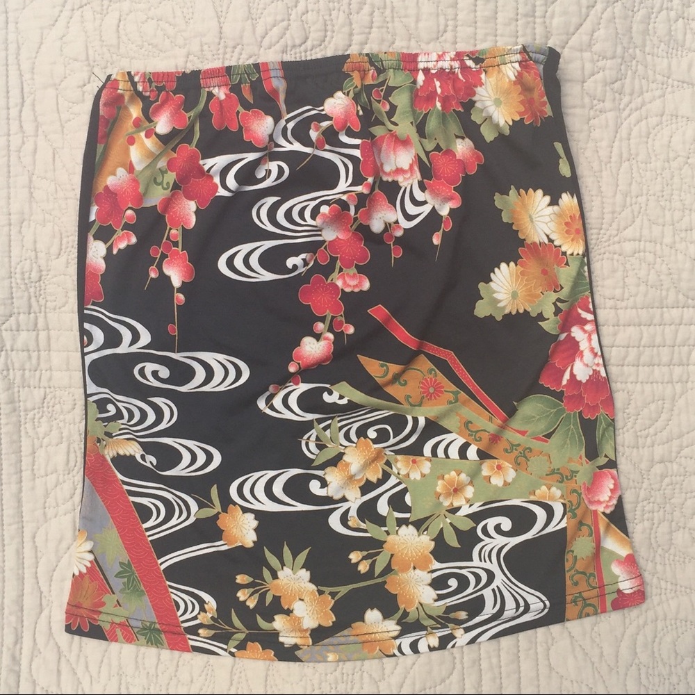 Japanese Motif Tube Top